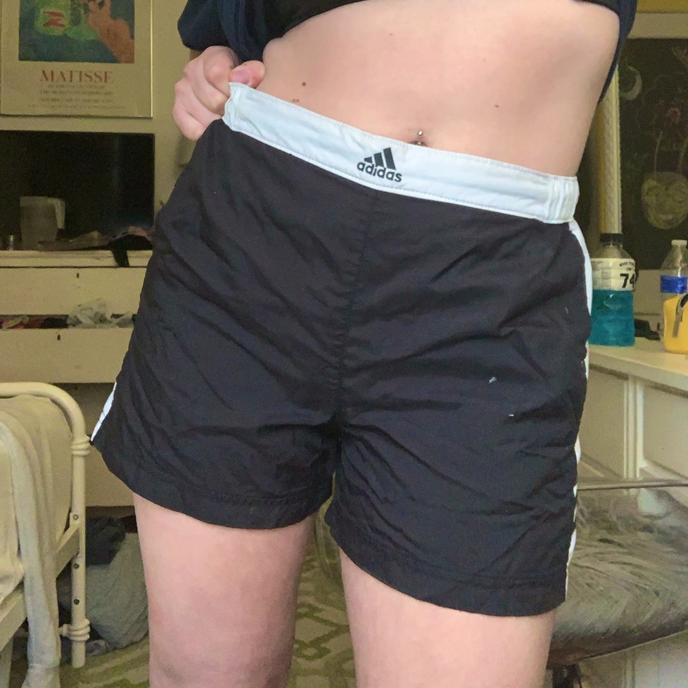 VINTAGE ADIDAS SHORTS